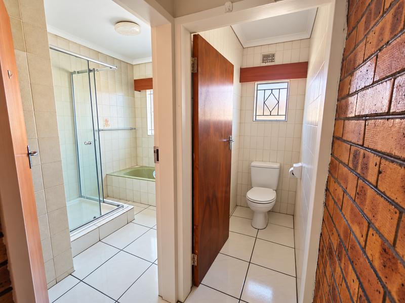 2 Bedroom Property for Sale in Strubenvale Gauteng