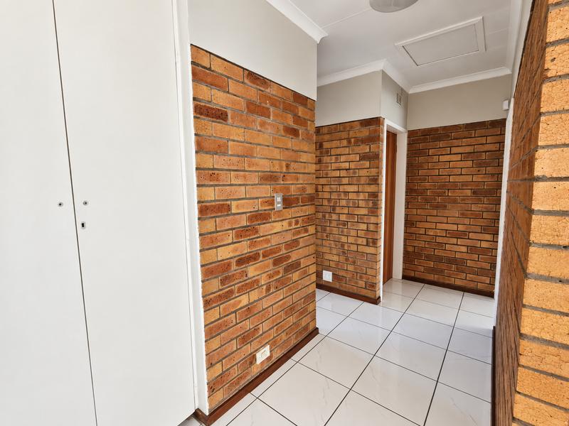 2 Bedroom Property for Sale in Strubenvale Gauteng