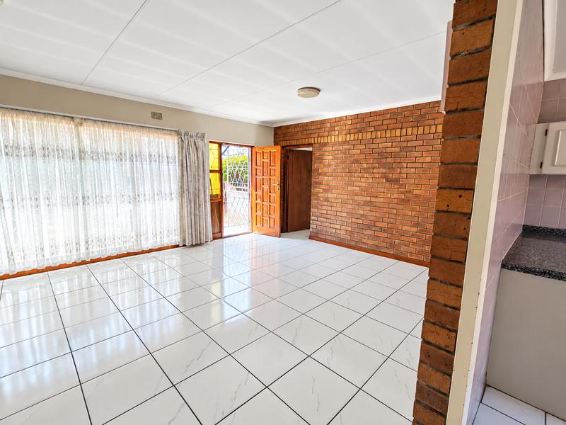 2 Bedroom Property for Sale in Strubenvale Gauteng