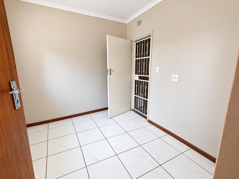 2 Bedroom Property for Sale in Strubenvale Gauteng