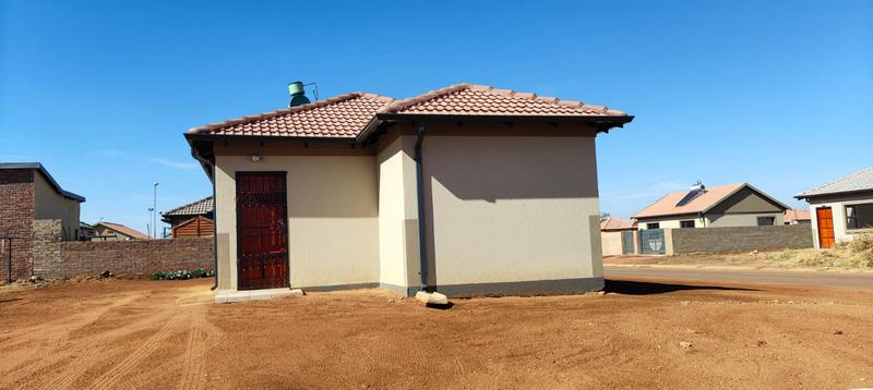 4 Bedroom Property for Sale in Lenasia South Gauteng