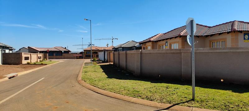2 Bedroom Property for Sale in Vanderbijlpark CW 5 Gauteng