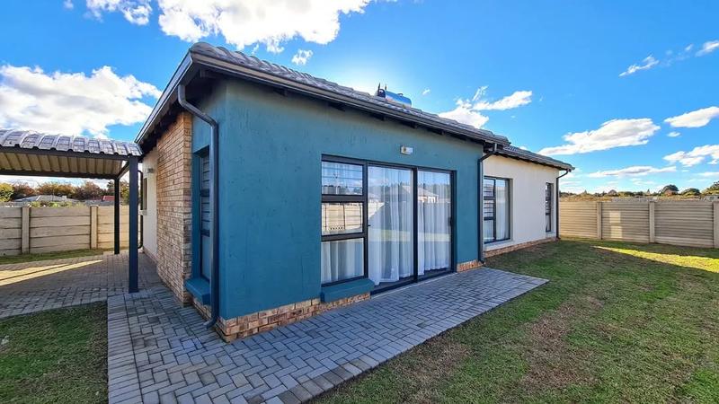 4 Bedroom Property for Sale in Vanderbijlpark CW 5 Gauteng