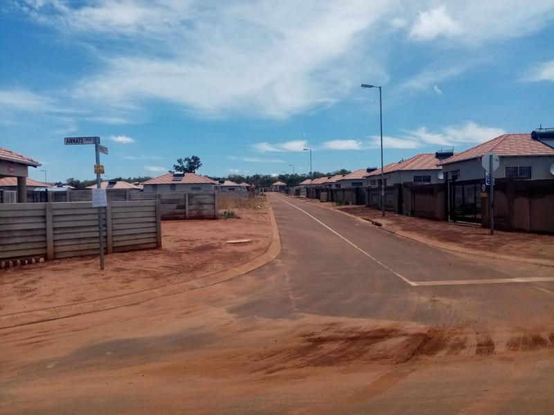 3 Bedroom Property for Sale in Westonaria Gauteng