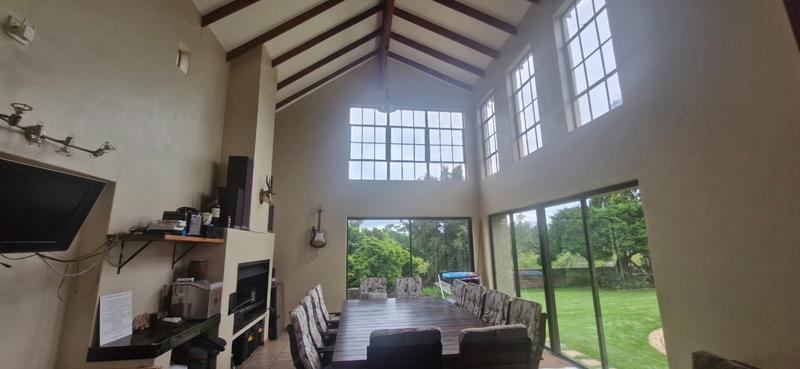 6 Bedroom Property for Sale in Mnandi Gauteng