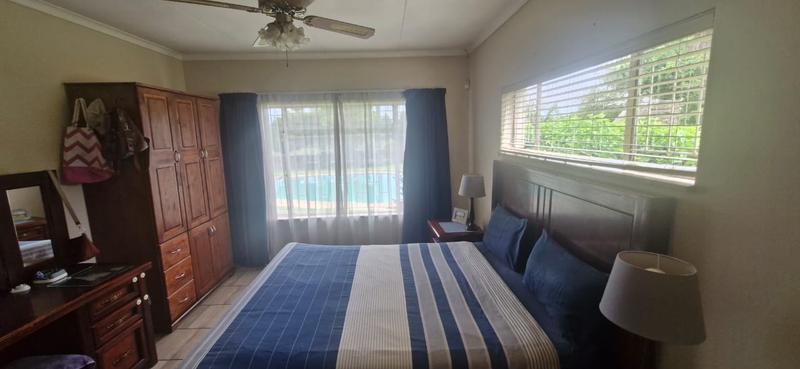 6 Bedroom Property for Sale in Mnandi Gauteng