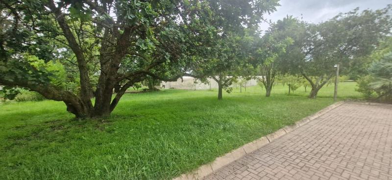 6 Bedroom Property for Sale in Mnandi Gauteng