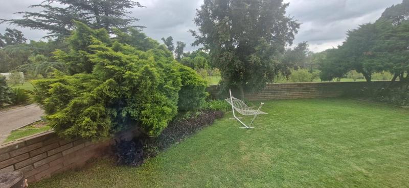 6 Bedroom Property for Sale in Mnandi Gauteng