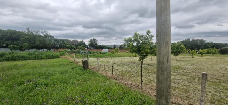 6 Bedroom Property for Sale in Mnandi Gauteng