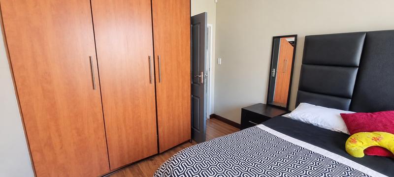 4 Bedroom Property for Sale in Heuwelsig Estate Gauteng