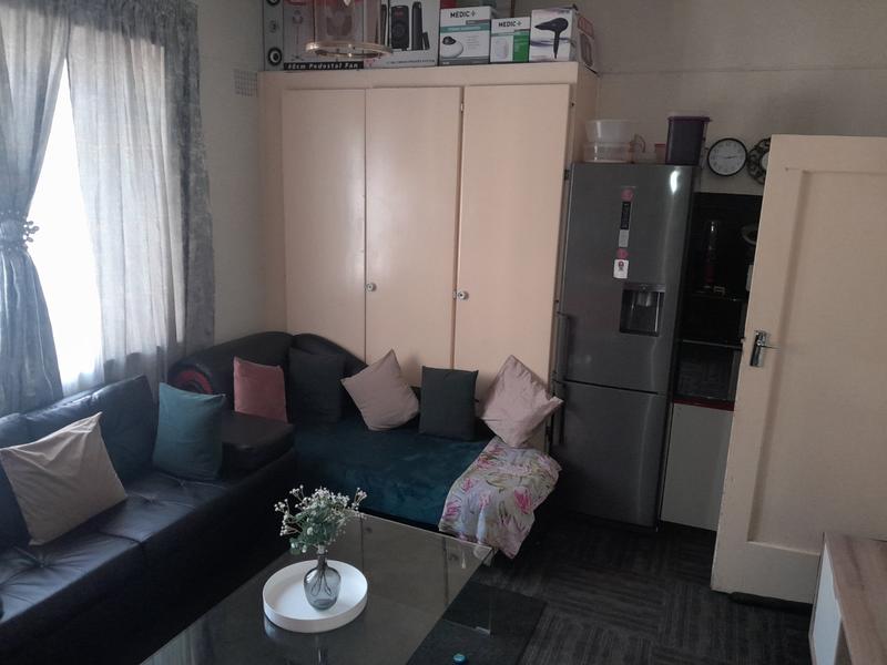 2 Bedroom Property for Sale in Yeoville Gauteng