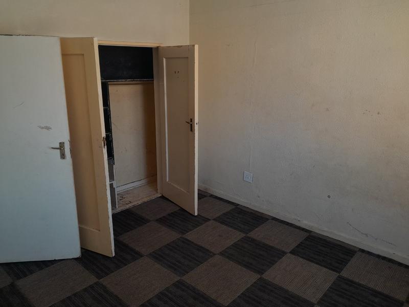 2 Bedroom Property for Sale in Yeoville Gauteng