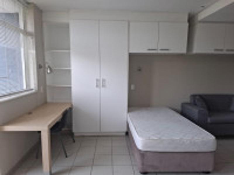1 Bedroom Property for Sale in Hillcrest Gauteng