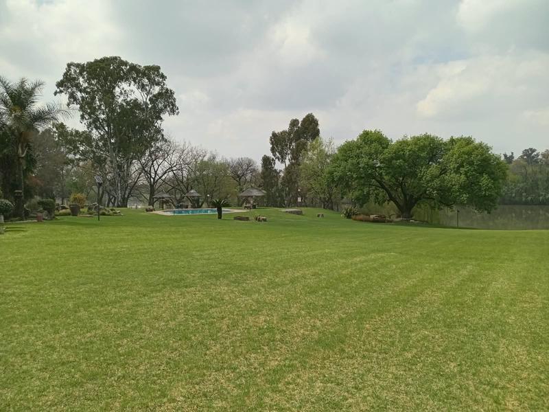 2 Bedroom Property for Sale in Peacehaven Gauteng