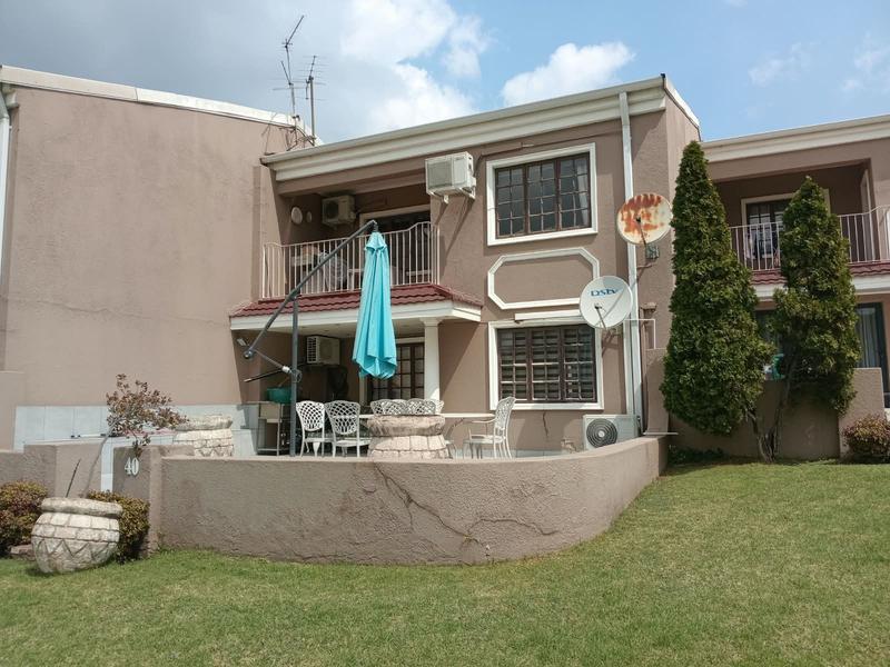 2 Bedroom Property for Sale in Peacehaven Gauteng