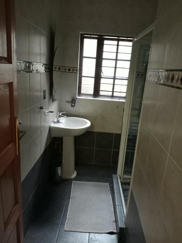 2 Bedroom Property for Sale in Peacehaven Gauteng