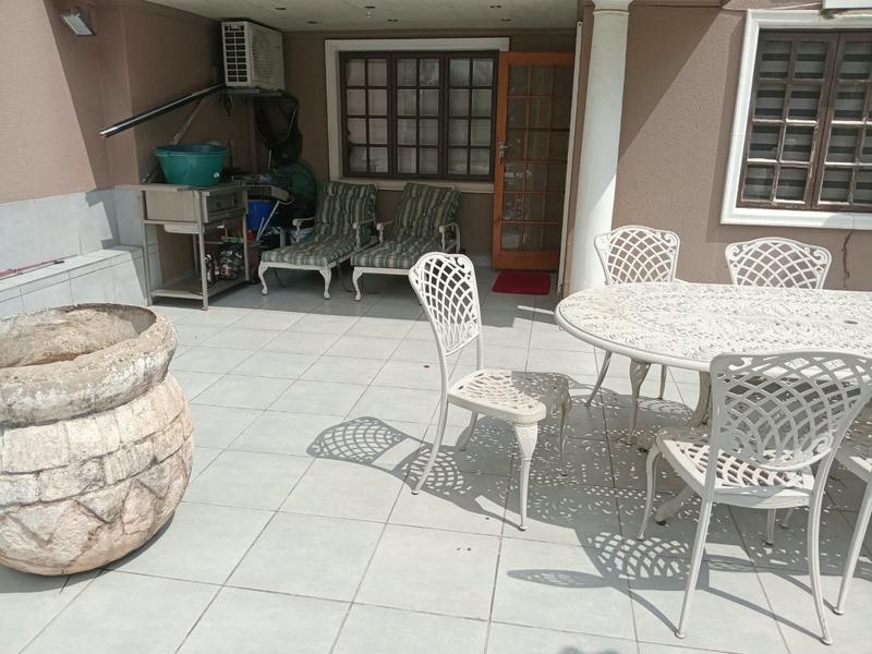 2 Bedroom Property for Sale in Peacehaven Gauteng