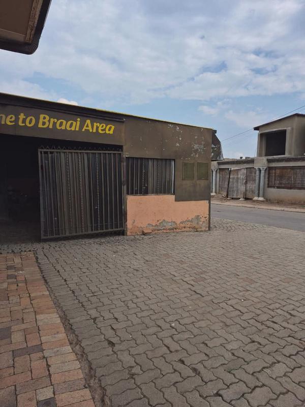 Commercial Property for Sale in Chiawelo Gauteng