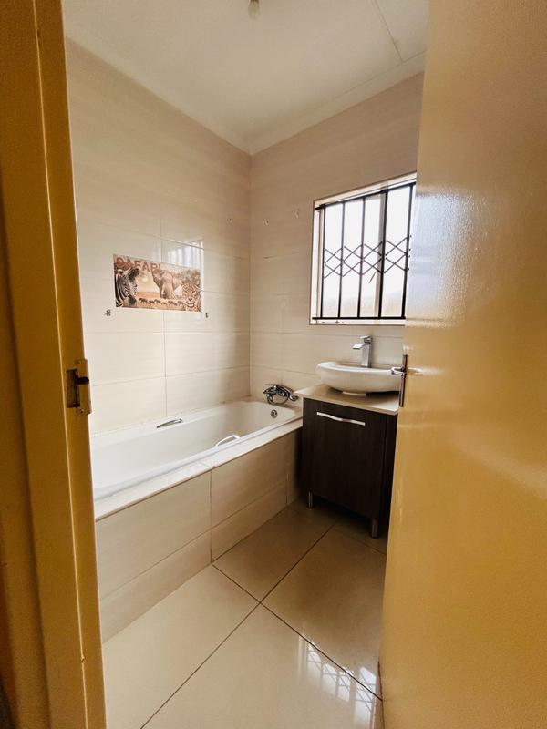 2 Bedroom Property for Sale in Naturena Gauteng