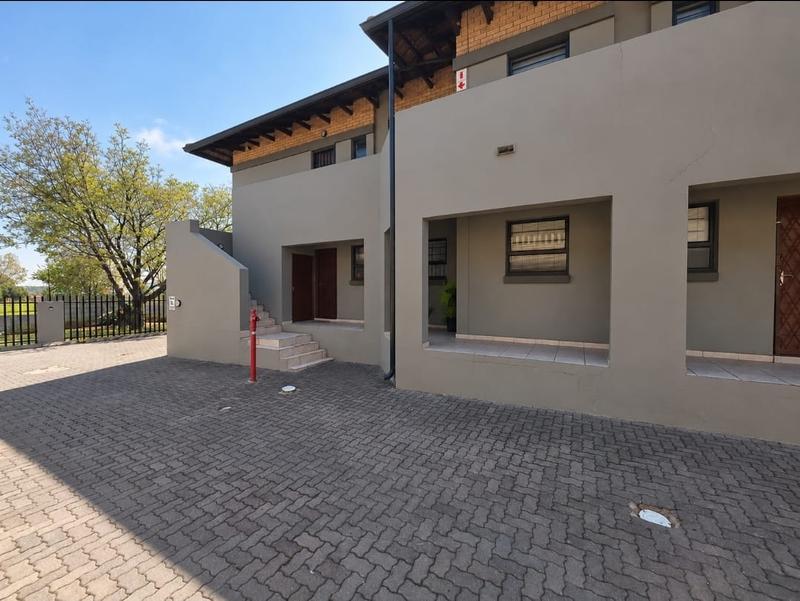 2 Bedroom Property for Sale in Brackenhurst Gauteng