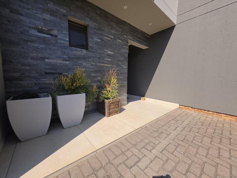 3 Bedroom Property for Sale in Eye of Africa Gauteng
