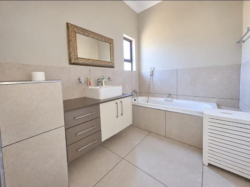 3 Bedroom Property for Sale in Eye of Africa Gauteng