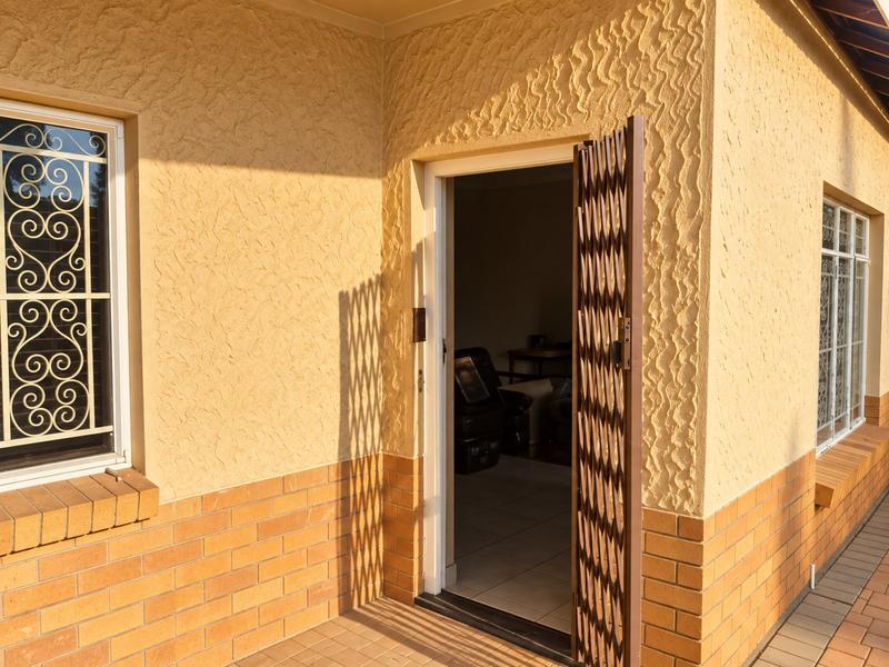 3 Bedroom Property for Sale in Discovery Gauteng