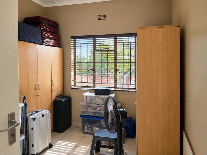 3 Bedroom Property for Sale in Discovery Gauteng