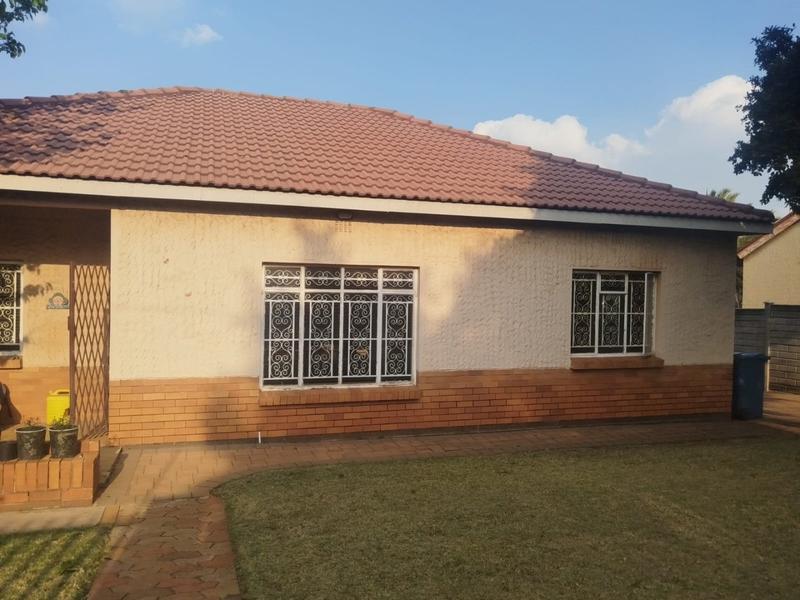 3 Bedroom Property for Sale in Discovery Gauteng
