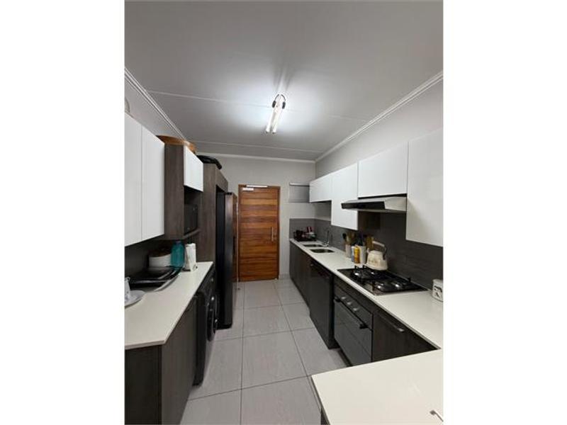 To Let 3 Bedroom Property for Rent in Glen Marais Gauteng