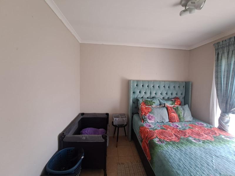 2 Bedroom Property for Sale in Olievenhoutbosch Gauteng