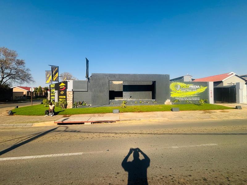 3 Bedroom Property for Sale in Fleurhof Gauteng