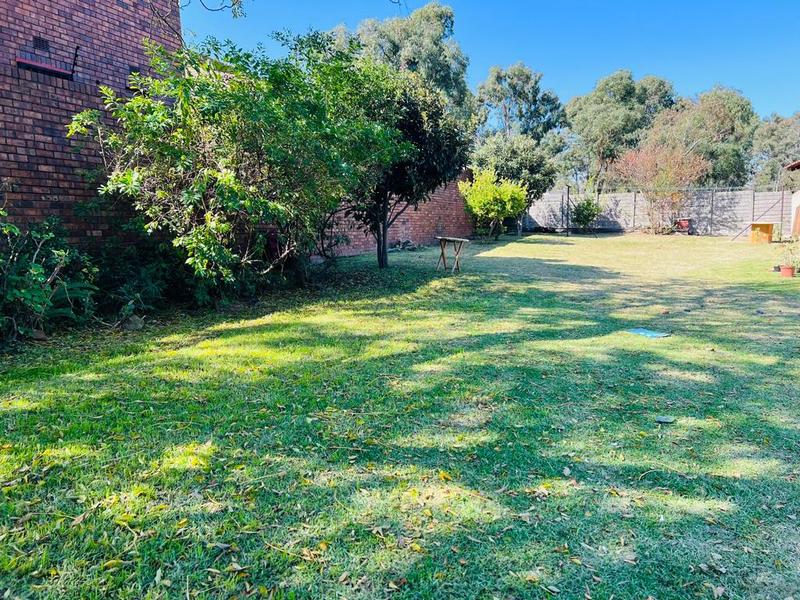 3 Bedroom Property for Sale in Fleurhof Gauteng