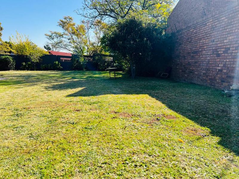 3 Bedroom Property for Sale in Fleurhof Gauteng