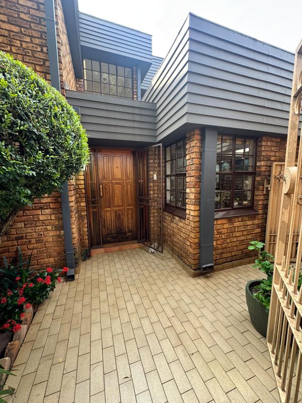 4 Bedroom Property for Sale in Brooklyn Gauteng