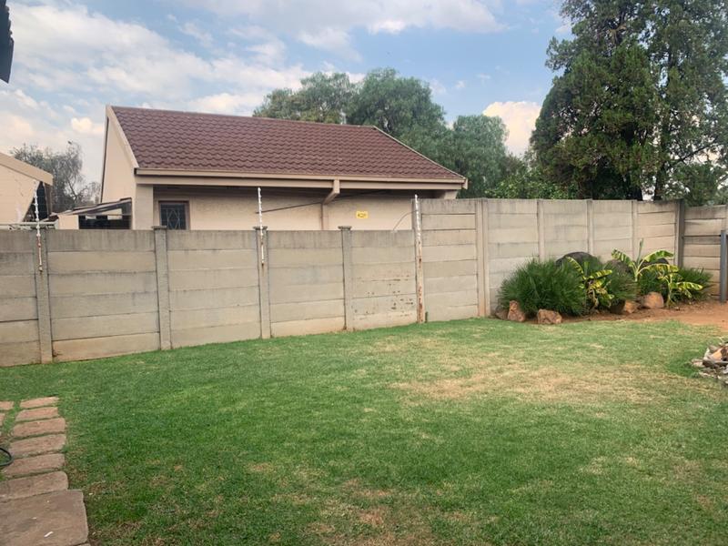 To Let 3 Bedroom Property for Rent in Vanderbijlpark SE 6 Gauteng