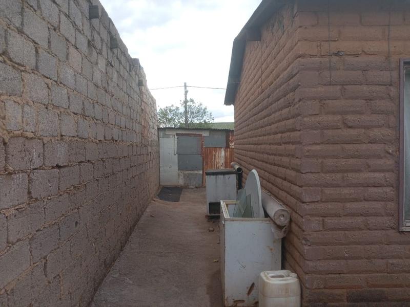 2 Bedroom Property for Sale in Mamelodi Gauteng