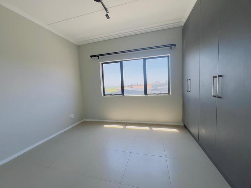 To Let 2 Bedroom Property for Rent in Bryanston Gauteng