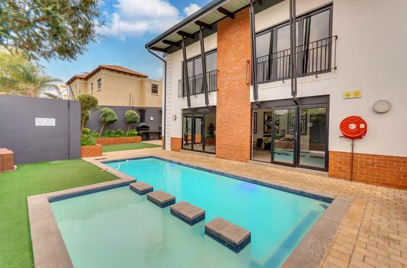 To Let 2 Bedroom Property for Rent in Bryanston Gauteng