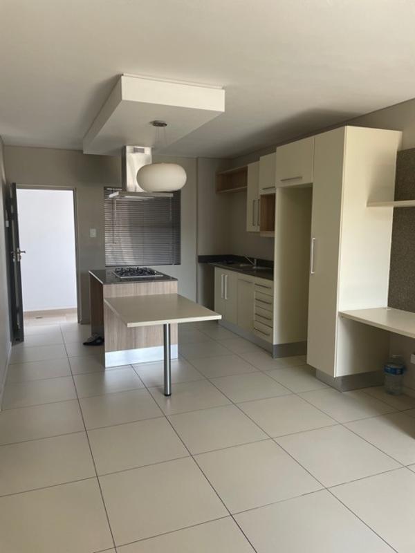 To Let 1 Bedroom Property for Rent in Bryanston Gauteng