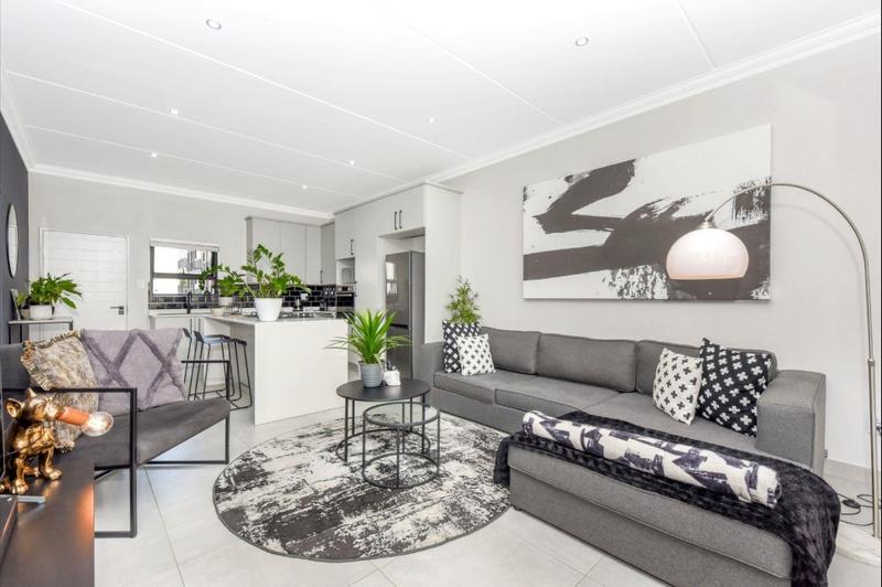 2 Bedroom Property for Sale in Bryanston Gauteng