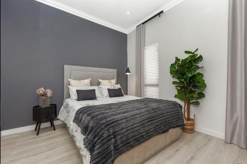 2 Bedroom Property for Sale in Bryanston Gauteng