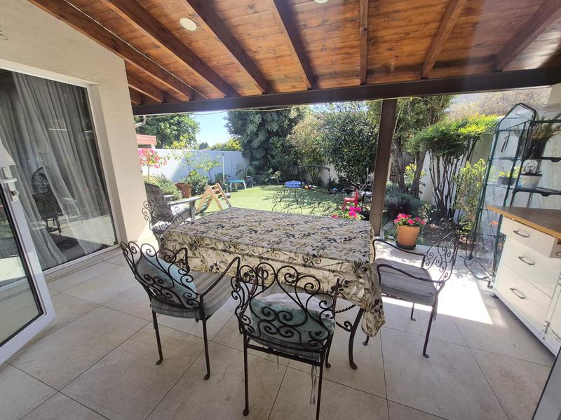 To Let 3 Bedroom Property for Rent in Epsom Downs Gauteng