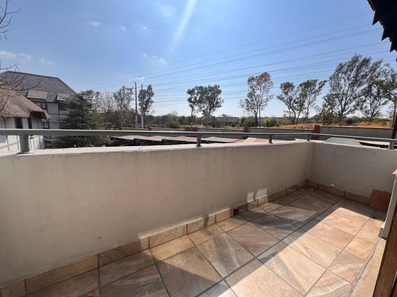 To Let 2 Bedroom Property for Rent in Sunninghill Gauteng