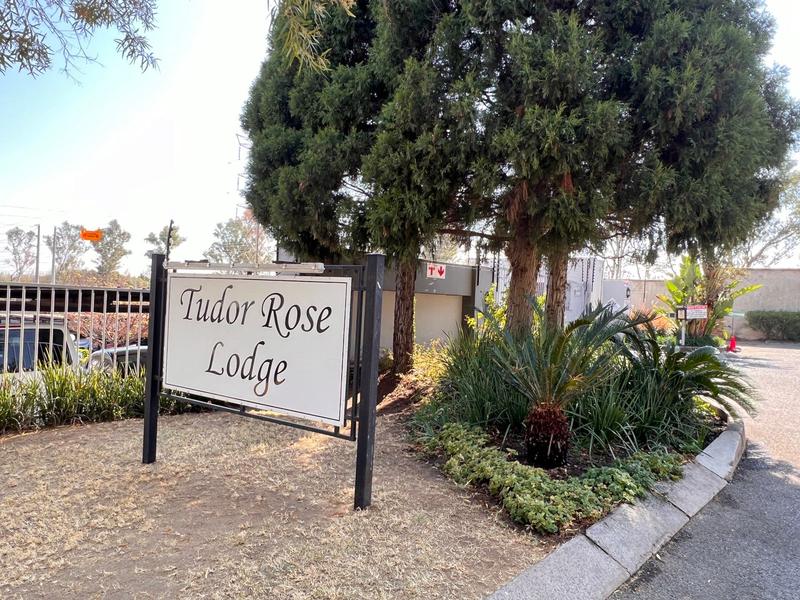 To Let 2 Bedroom Property for Rent in Sunninghill Gauteng