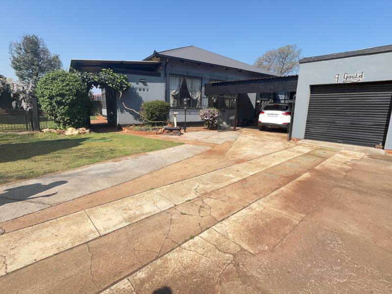 4 Bedroom Property for Sale in Brenthurst Gauteng