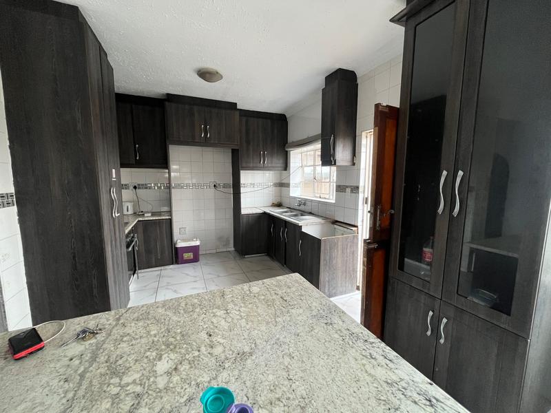 7 Bedroom Property for Sale in Gerdview Gauteng