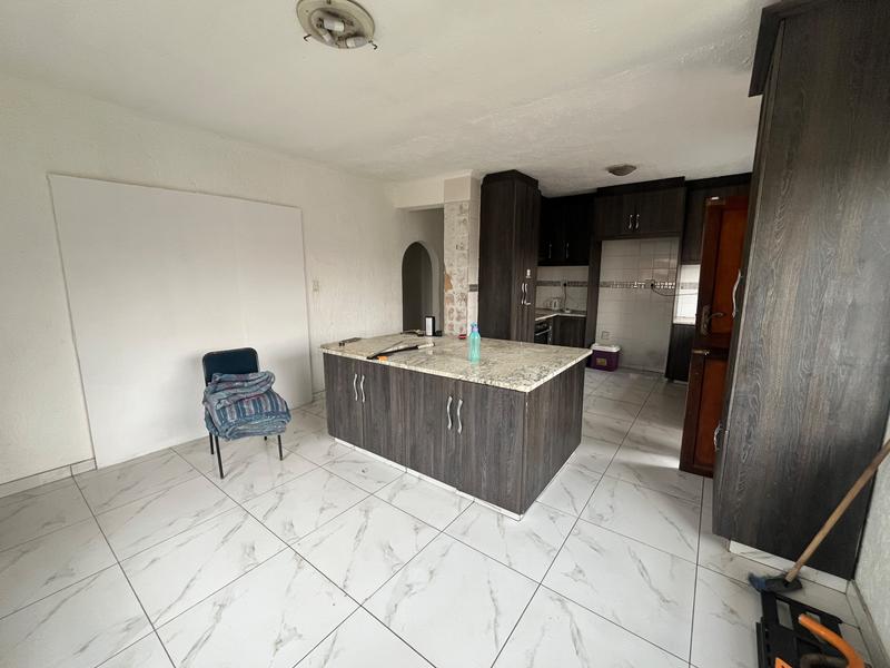 7 Bedroom Property for Sale in Gerdview Gauteng