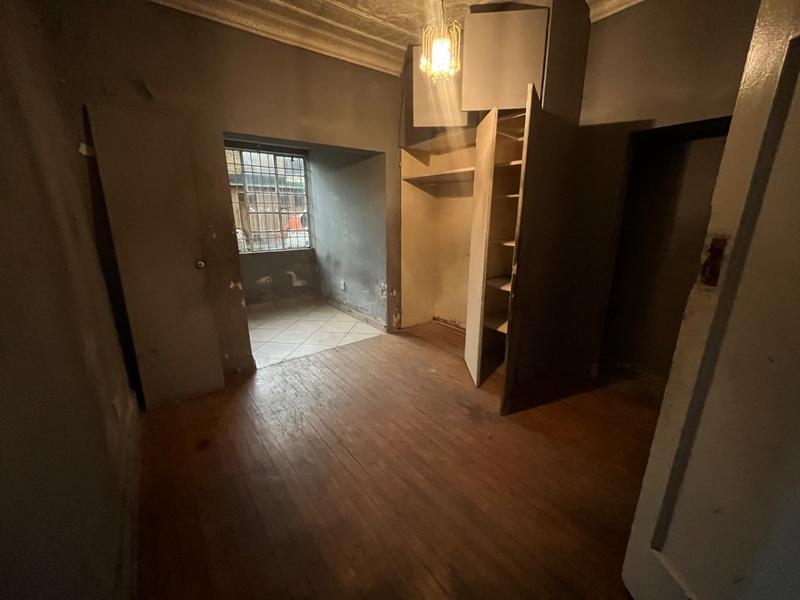 5 Bedroom Property for Sale in Rosettenville Gauteng