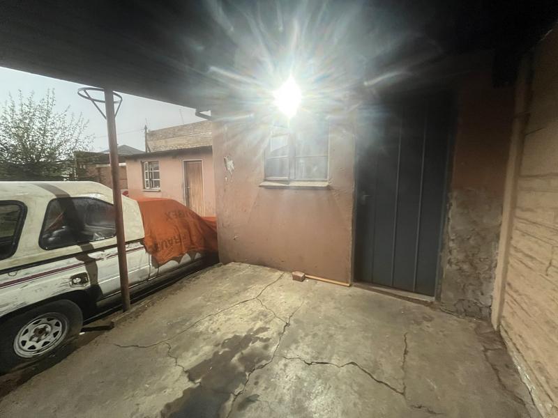 5 Bedroom Property for Sale in Rosettenville Gauteng